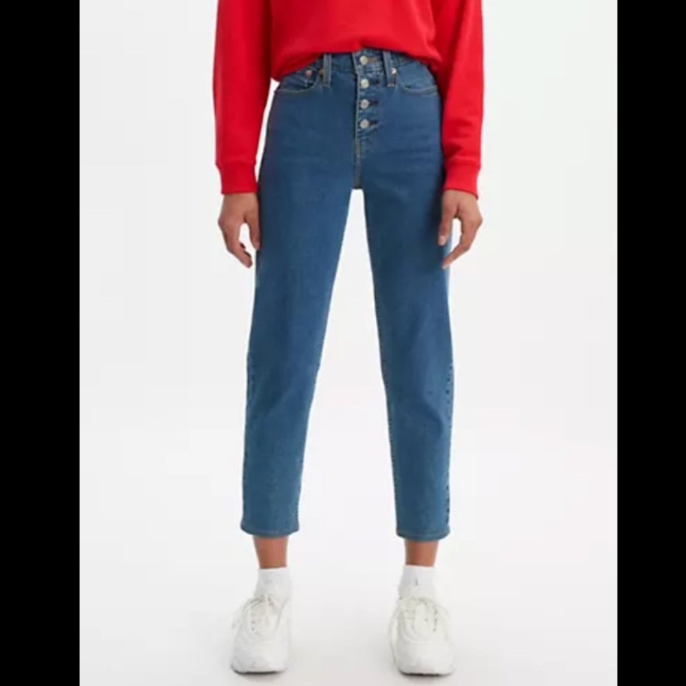 Levi’s Mom Jeans